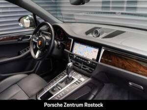 Image 21/36 de Porsche Macan GTS (2020)
