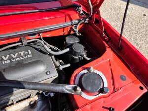 Image 23/57 of Toyota MR2 (2003)