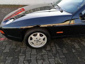 Image 19/22 of Porsche 928 GT (1990)