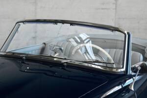 Image 7/50 de Mercedes-Benz 190 SL (1957)
