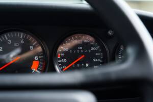 Image 45/68 of Porsche 911 Speedster 3.2 (1989)