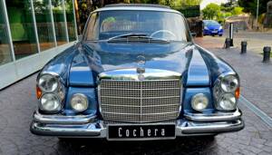 Image 2/34 of Mercedes-Benz 280 SE (1970)