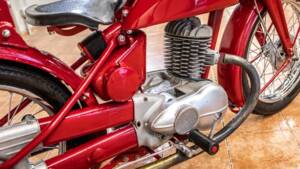 Image 10/14 de Triumph (TWN) BD 250 (1900)