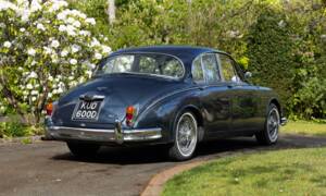 Image 3/50 de Jaguar Mk II 3.8 (1966)