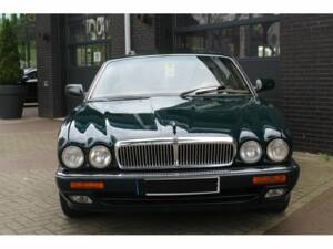 Bild 3/8 von Jaguar XJ6 3.2 Sovereign (1995)