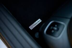 Image 30/50 de Mercedes-Benz SL 500 (2003)