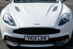 Image 34/50 of Aston Martin Vanquish Volante (2014)