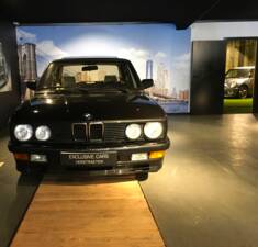 Afbeelding 4/8 van BMW M 535i (1987)