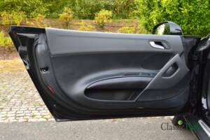 Image 24/50 of Audi R8 Spyder 4.2 FSI Quattro (2011)