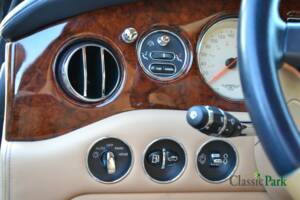 Bild 49/50 von Bentley Arnage Red Label (2002)