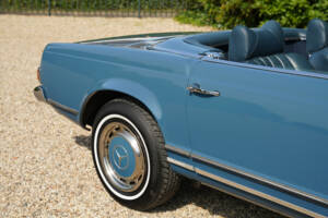 Image 27/50 of Mercedes-Benz 280 SL (1968)