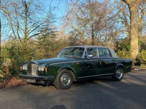 Image 32/50 of Rolls-Royce Silver Shadow II (1979)