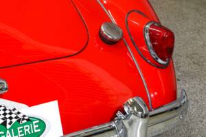 Image 23/24 of MG MGA 1500 (1959)