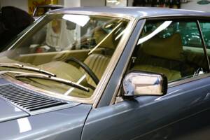 Image 13/41 de Mercedes-Benz 450 SLC 5,0 (1979)