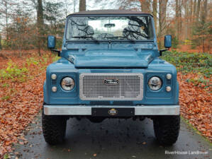 Immagine 4/25 di Land Rover Defender 90 (1997)