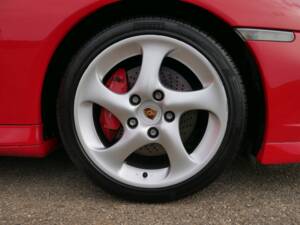 Bild 27/38 von Porsche 911 Turbo (2002)