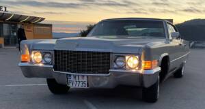 Image 4/51 de Cadillac Sedan DeVille (1970)