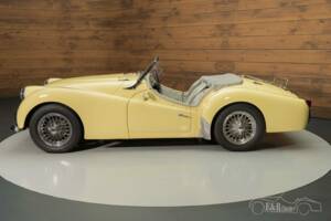 Image 7/8 of Triumph TR 3A (1959)
