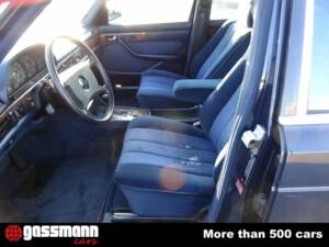 Image 13/15 de Mercedes-Benz 300 SE (1989)