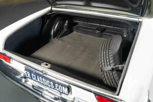 Bild 18/19 von Mercedes-Benz 280 SE (1973)