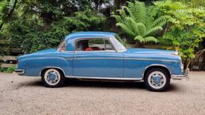 Image 4/39 of Mercedes-Benz 220 SE (1958)