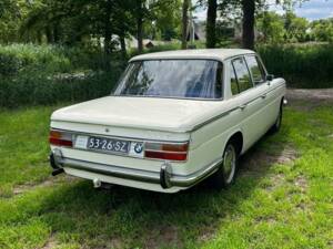 Immagine 6/8 di BMW 2000 (1971)