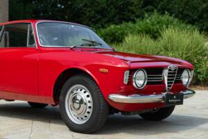 Afbeelding 15/50 van Alfa Romeo Giulia 1600 Sprint GT Veloce (1967)