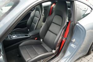 Image 16/50 of Porsche 911 Carrera (2016)