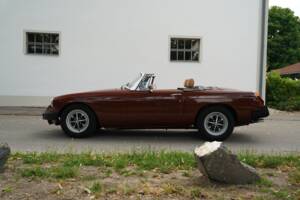 Image 76/100 of MG MGB (1978)
