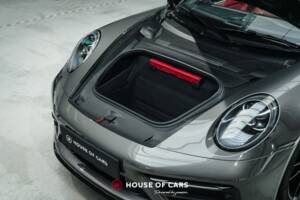 Image 12/25 of Porsche 911 Carrera 4 GTS (2022)