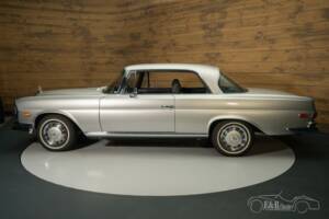 Bild 8/8 von Mercedes-Benz 280 SE (1970)