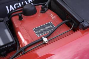 Image 46/50 de Jaguar XKR (2000)