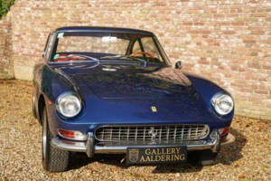 Immagine 18/50 di Ferrari 330 GT (1966)
