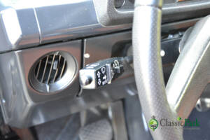 Image 26/49 of Mercedes-Benz 230 GE (LWB) (1991)