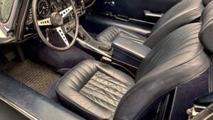 Image 9/18 de Jaguar Type E V12 (1973)
