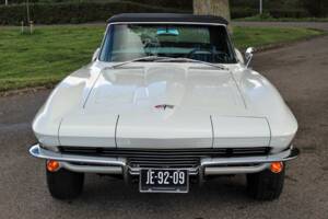 Bild 5/30 von Chevrolet Corvette Sting Ray Convertible (1964)