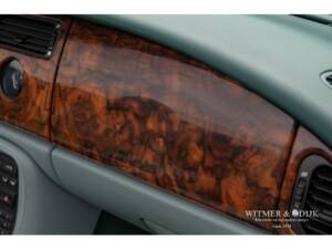 Bild 17/33 von Jaguar XKR (1999)