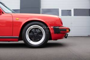 Bild 11/31 von Porsche 911 Carrera 3.2 (1988)