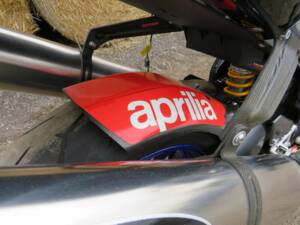 Image 35/41 of Aprilia DUMMY (2003)