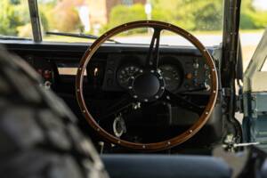Bild 17/50 von Land Rover 88 (1980)