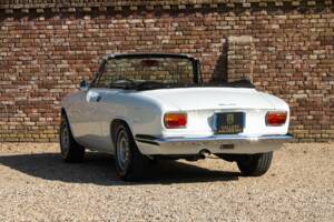 Image 24/50 of Alfa Romeo Giulia 1600 GTC (1966)