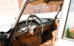Bild 17/36 von Citroën DS 21 Pallas (1968)