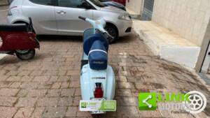 Image 6/10 de Piaggio Vespa 125 Primavera (1975)