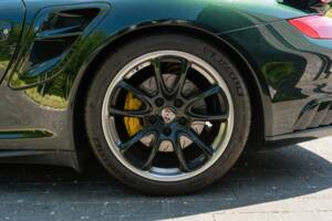 Bild 33/37 von Porsche 911 GT2 (2008)