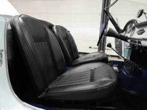 Image 8/15 of Alfa Romeo Giulia 1600 Spider (1963)