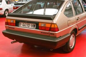 Afbeelding 13/37 van Volkswagen Passat 2.0 (1987)