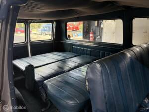 Bild 40/50 von Chevrolet Van (1983)