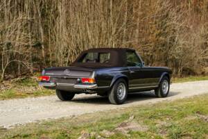 Image 7/21 de Mercedes-Benz 280 SL (1969)