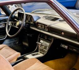 Image 4/12 of Peugeot 504 Coupé (1973)