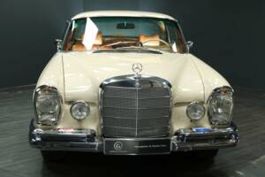 Afbeelding 8/50 van Mercedes-Benz 280 SE (1969)